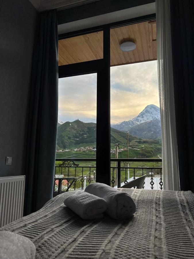 Highland Kazbegi Hotel Exterior photo